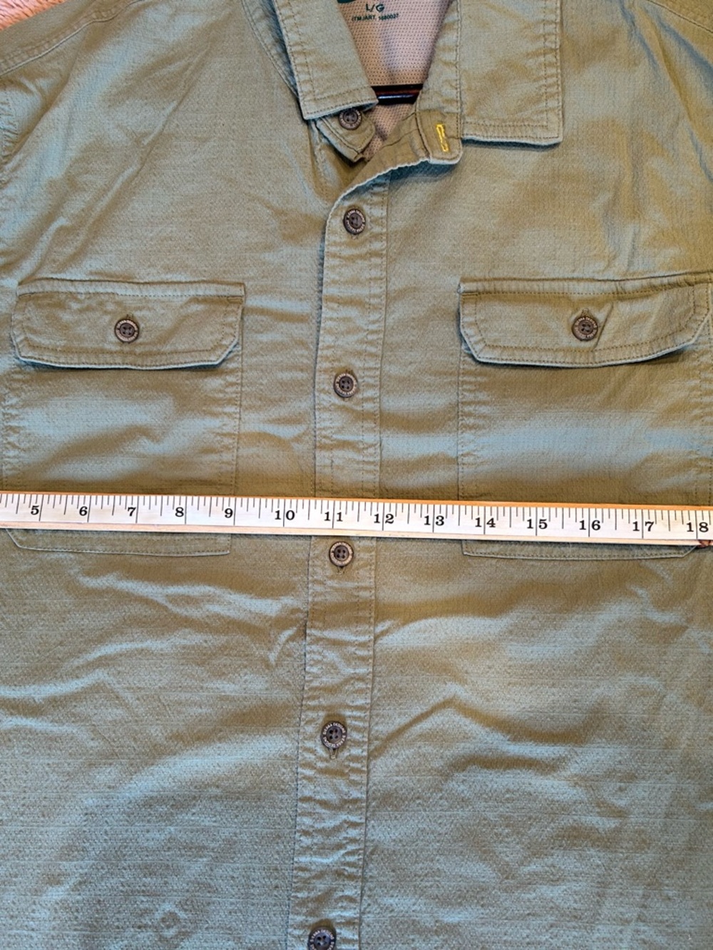 Sierra Designs Men's Short-Sleeve Button-Down Shirt in Sage Green - Picture 5 of 6